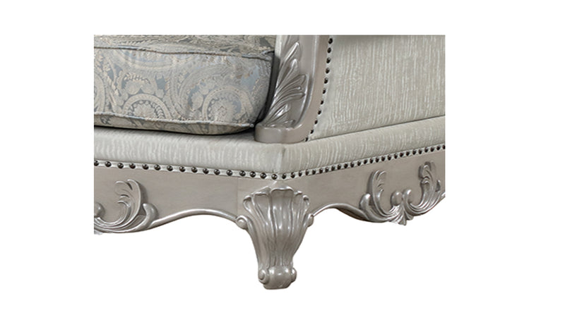 Tuscan Traditional Style Sofa Made With Wood in Silver